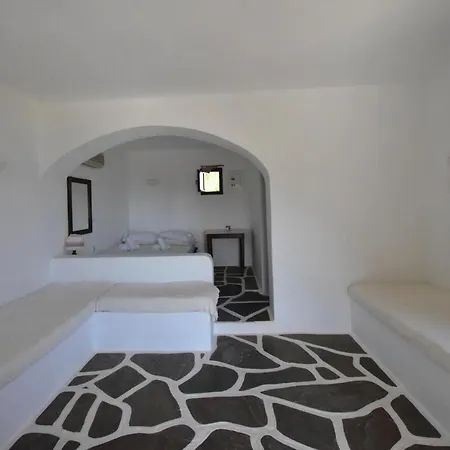 Aparthotel Petra Village Chora (Ios)