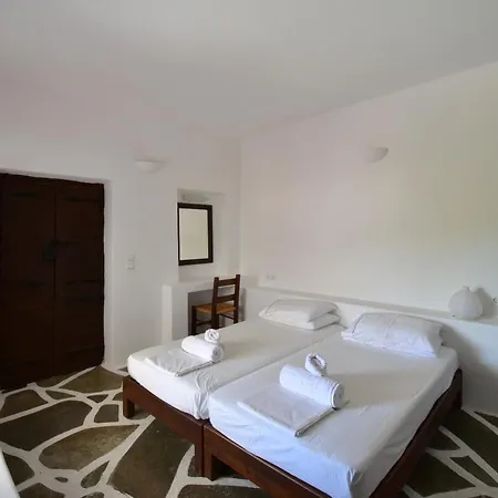 Petra Village Aparthotel Chora (Ios)