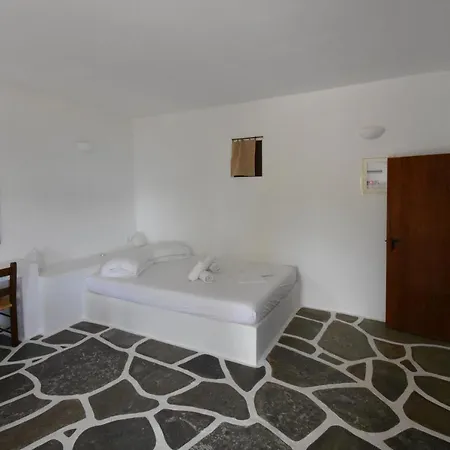 Aparthotel Petra Village Chora (Ios)