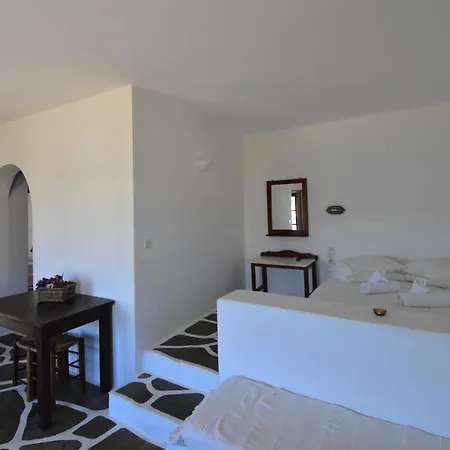 Aparthotel Petra Village Chora (Ios)