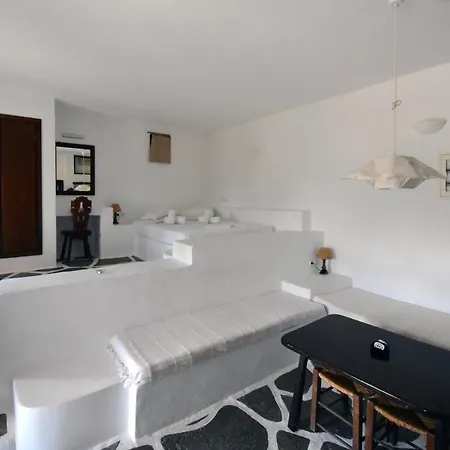 Petra Village Aparthotel 3*