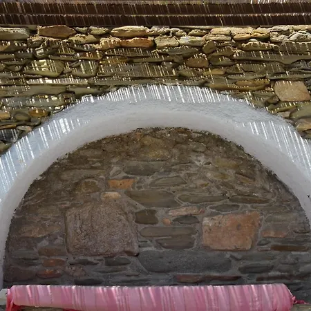 Petra Village Aparthotel Chora (Ios)