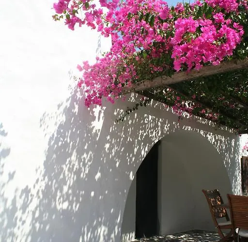 Petra Village Aparthotel 3*