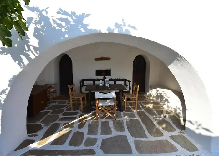 Aparthotel Petra Village Chora (Ios)