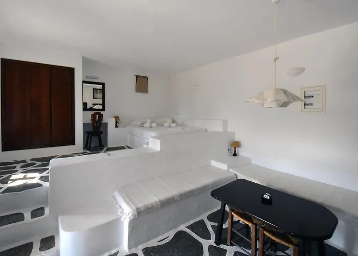 Petra Village Aparthotel 3*